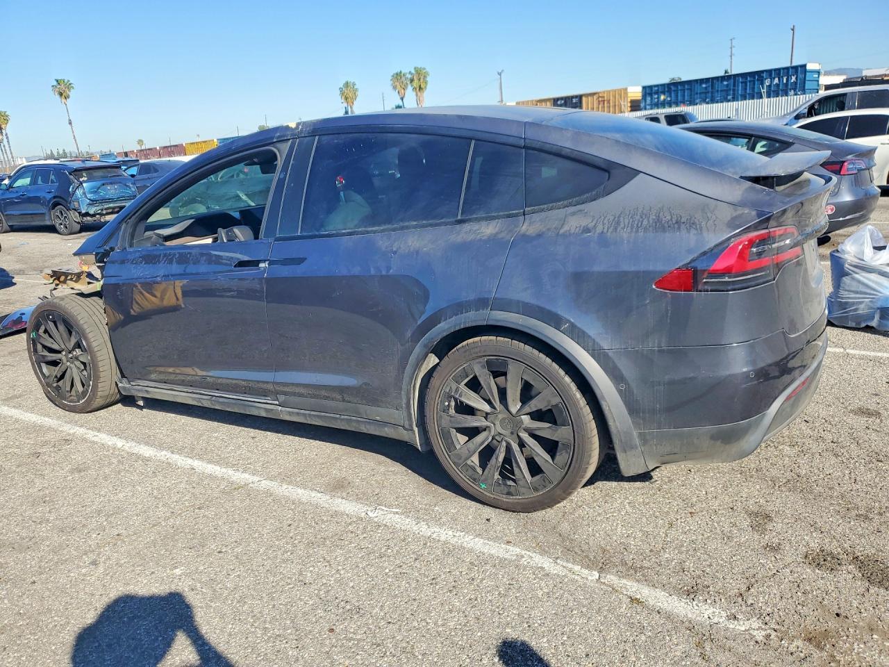2022 Tesla Model X - Фото 2