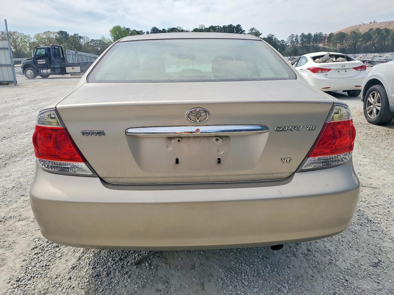 2005 Toyota Camry Xle V6 - Фото 6