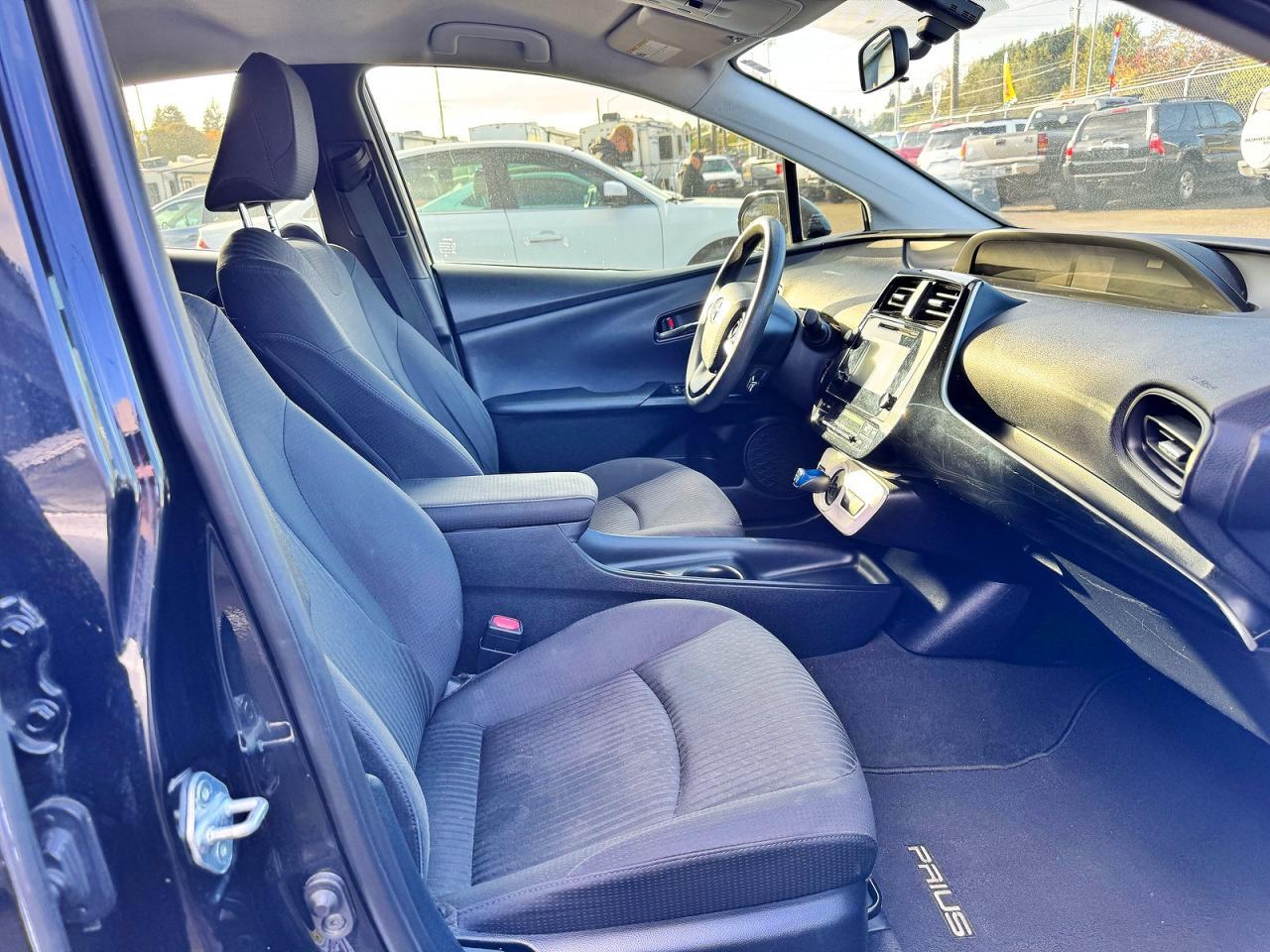 2016 Toyota Prius Two Eco - Image 5