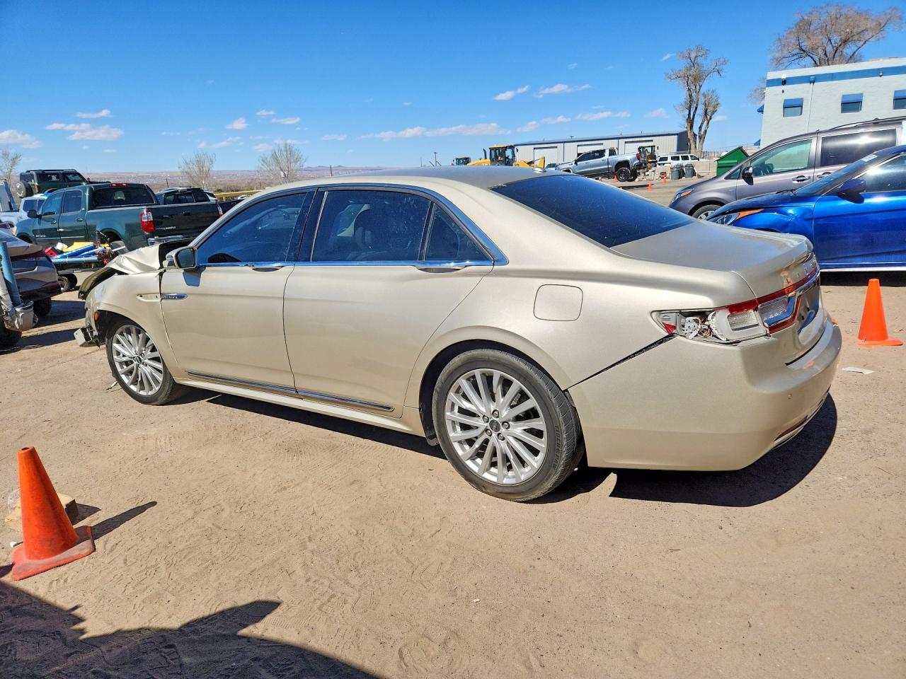 2017 Lincoln Continental Select - Image 2