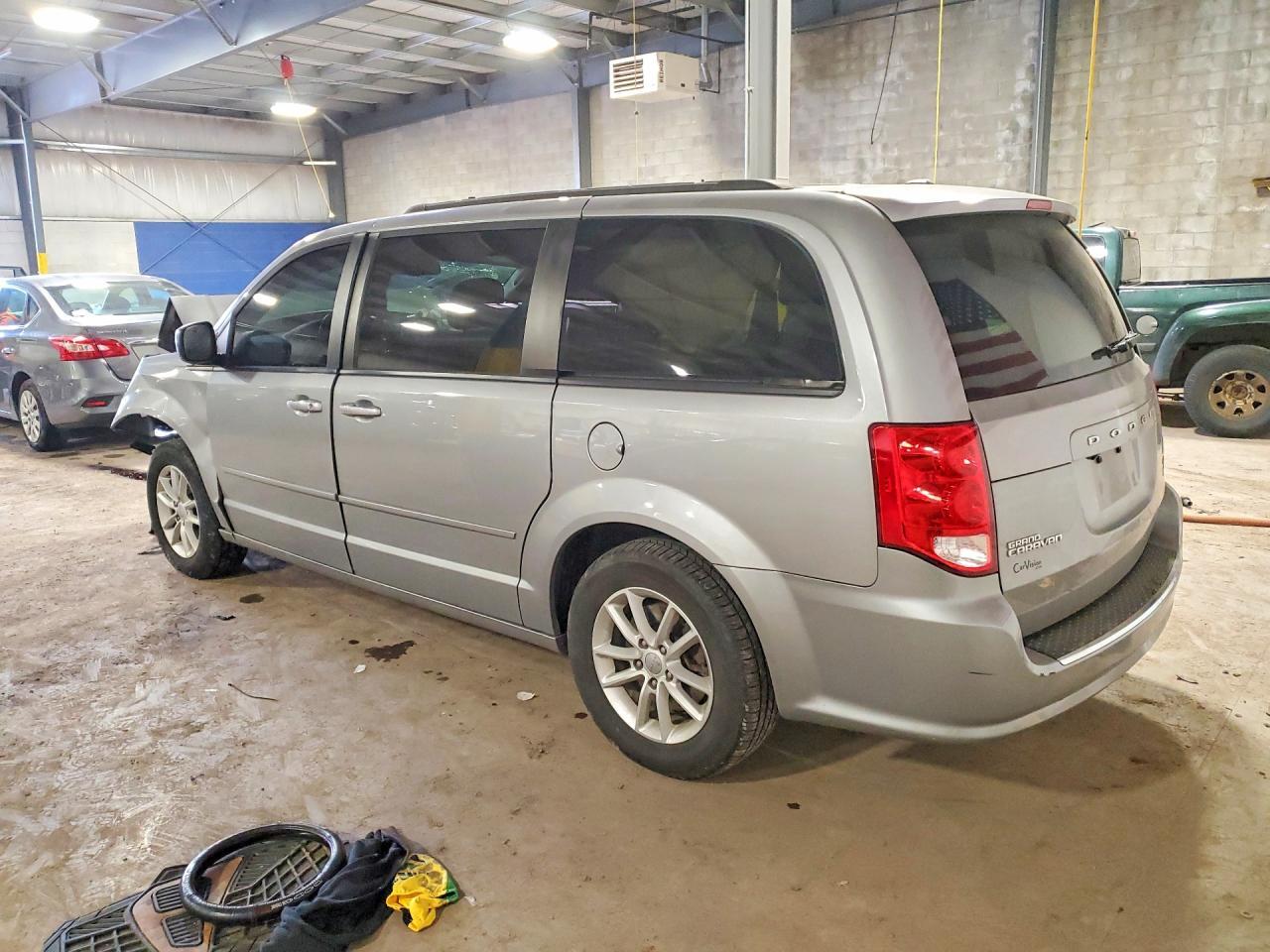2016 Dodge Grand Caravan Sxt - Image 2