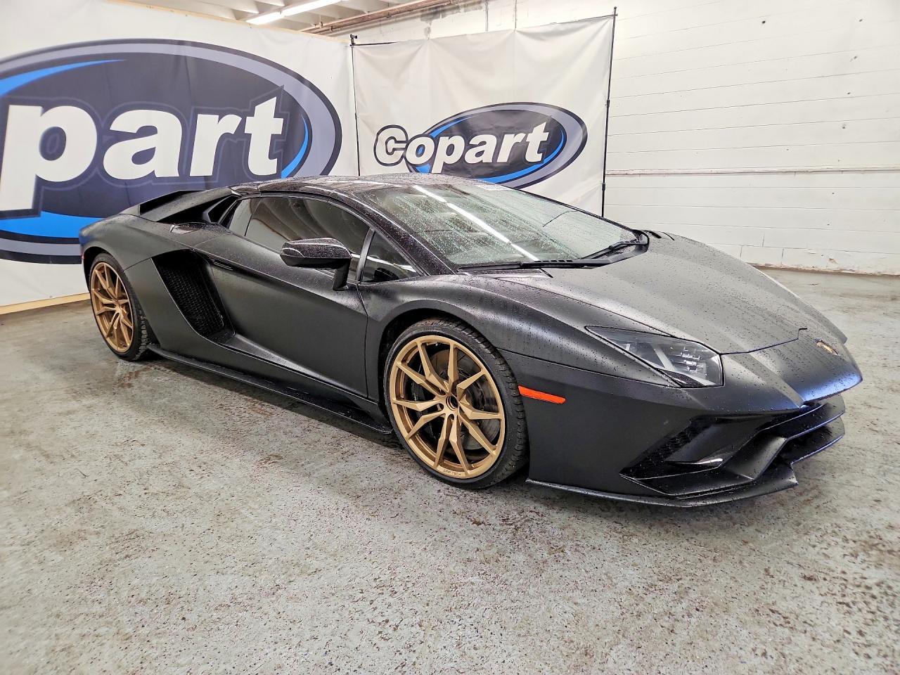 2018 Lamborghini Aventador S - Фото 4