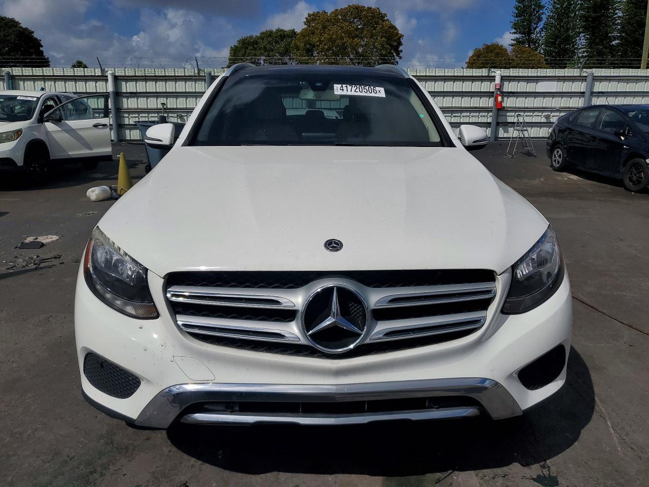 2018 Mercedes-Benz Glc 300 - Image 5