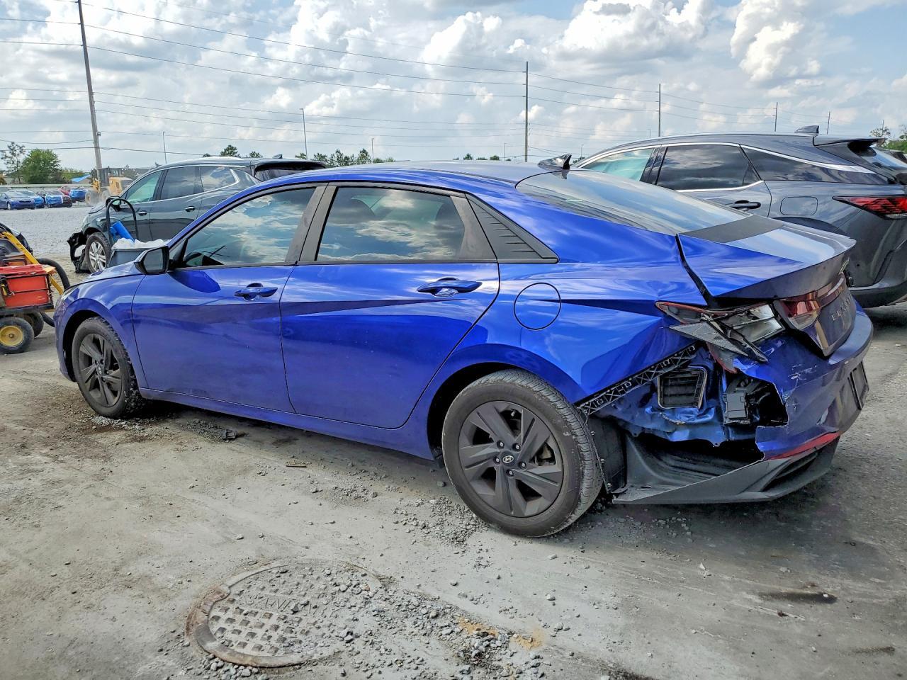 2022 Hyundai Elantra Sel - Image 2