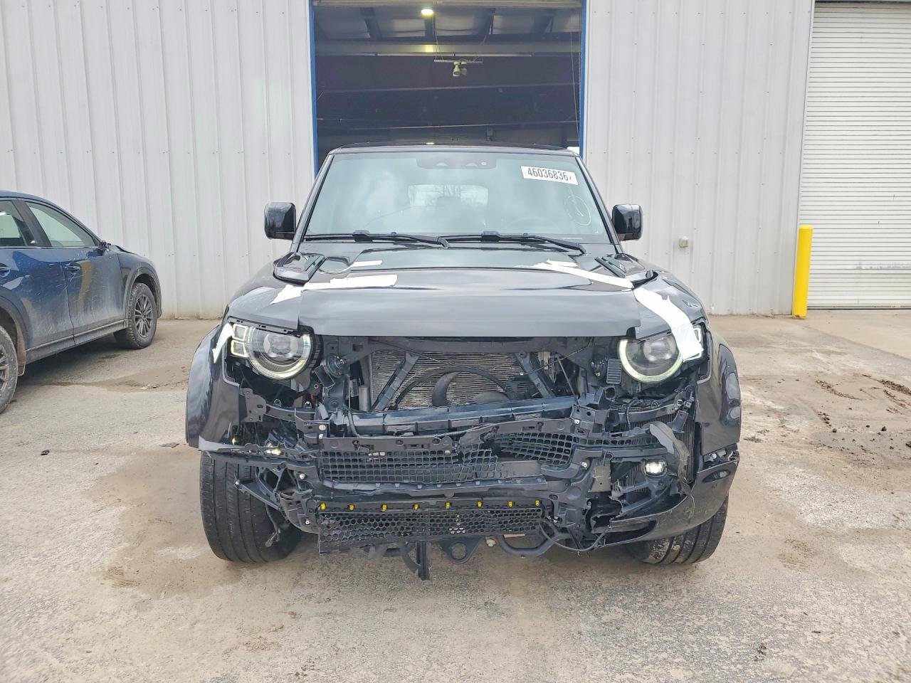 2023 Land Rover Defender 130 X-Dynamic Se - Фото 5