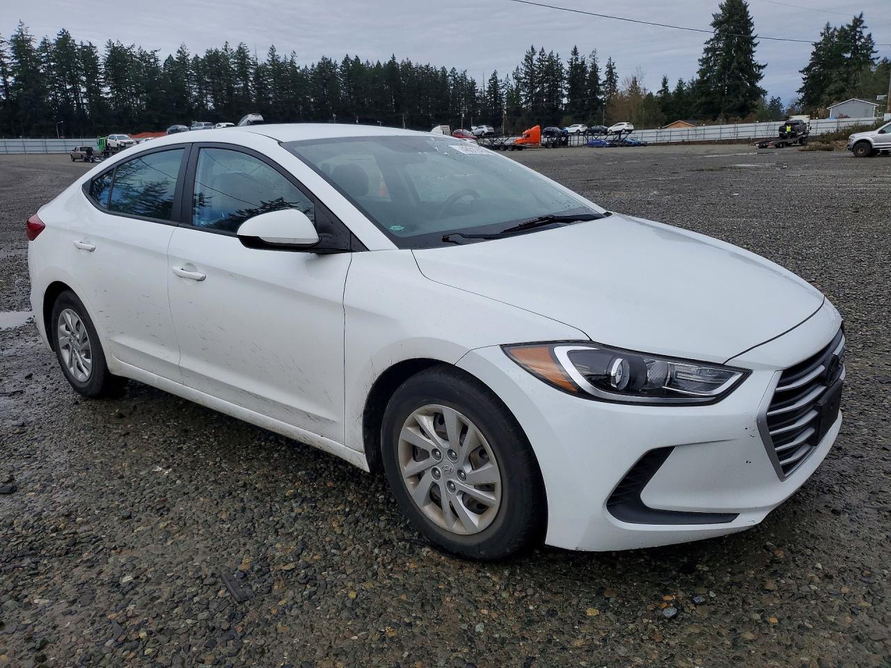 2017 Hyundai Elantra Se - Фото 4