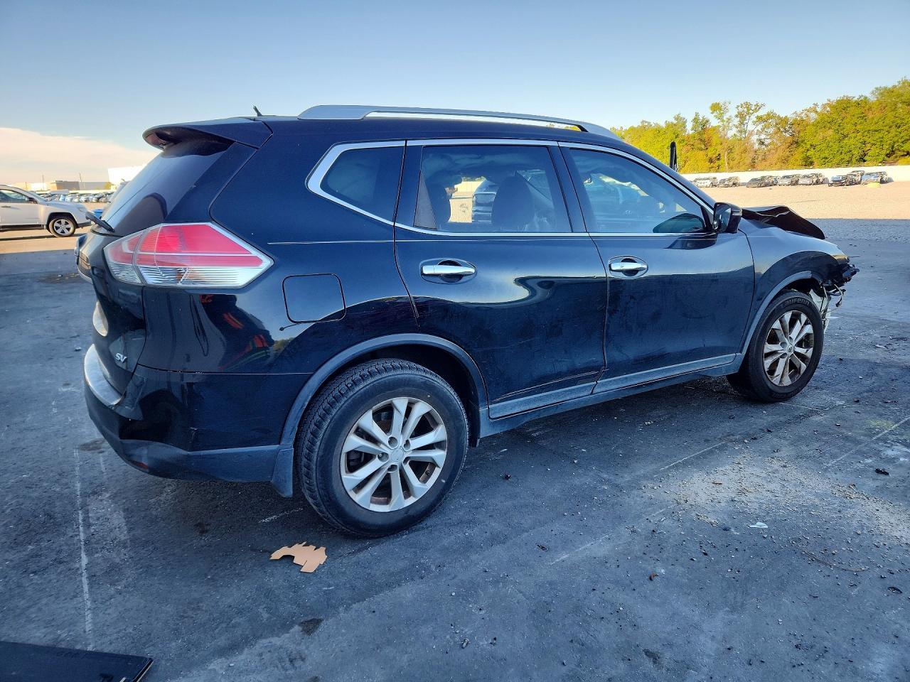 2015 Nissan Rogue Sv - Image 3