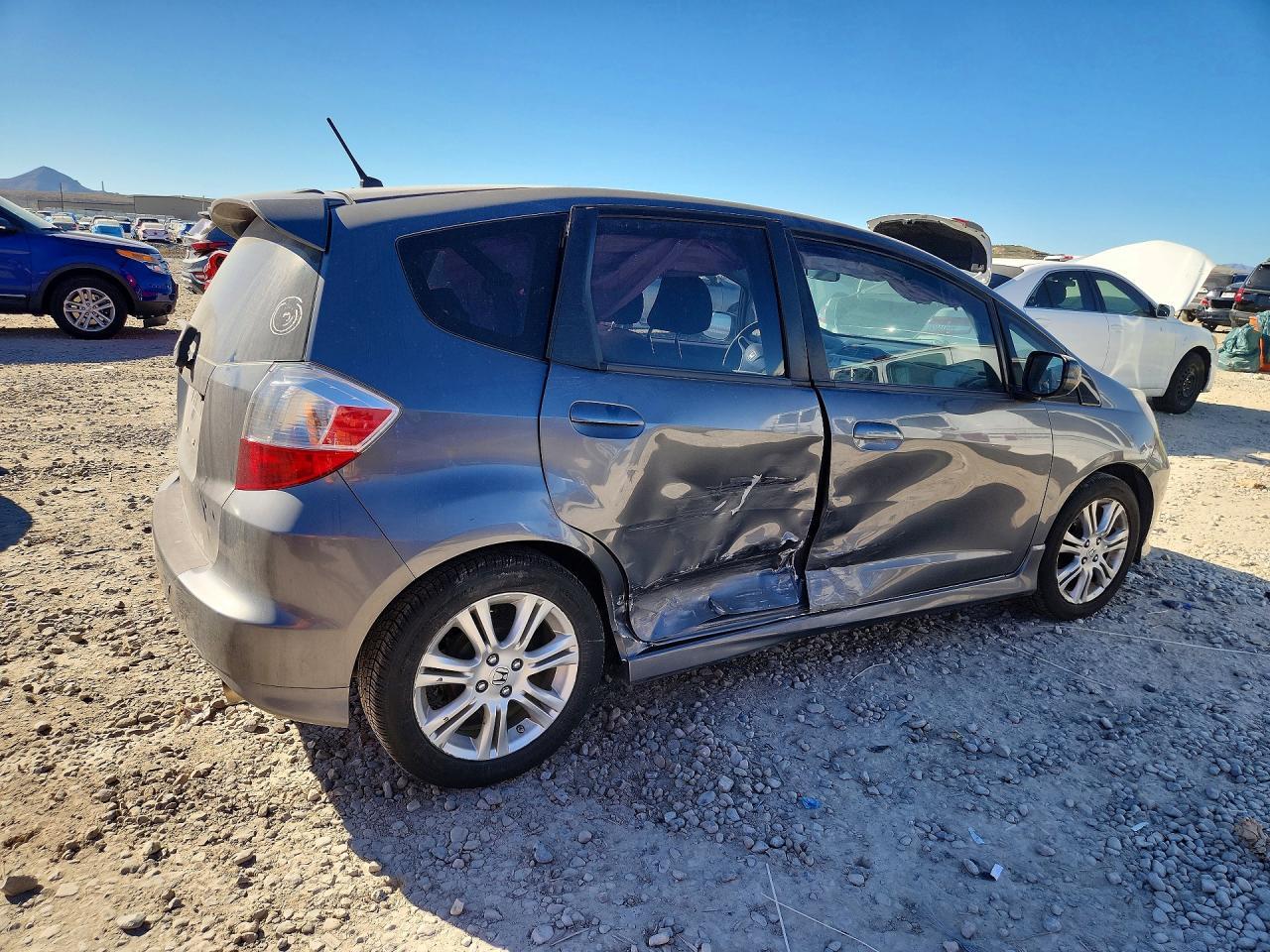 2011 Honda Fit Sport - Фото 3