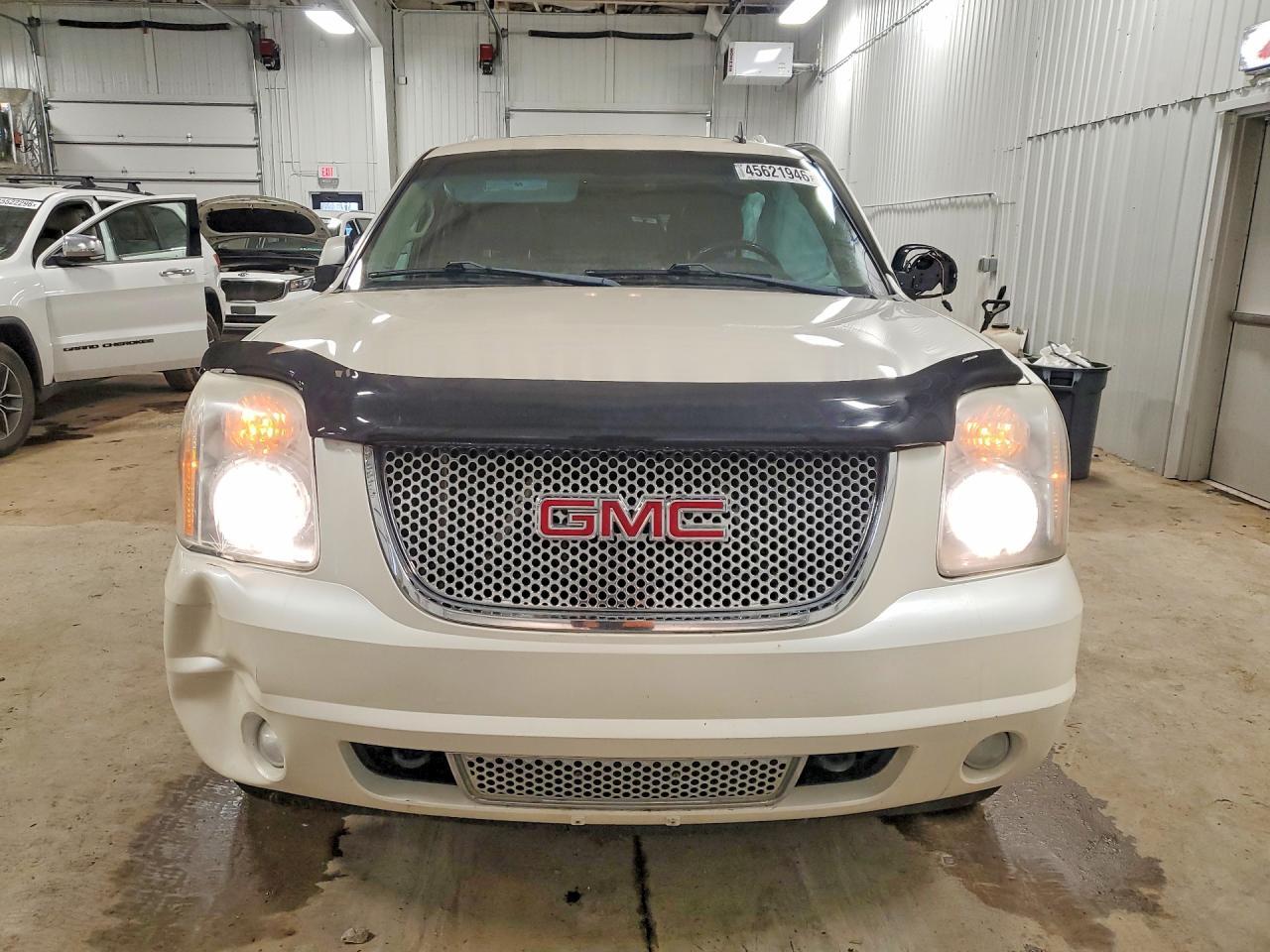 2012 GMC Yukon Xl Denali - Image 5