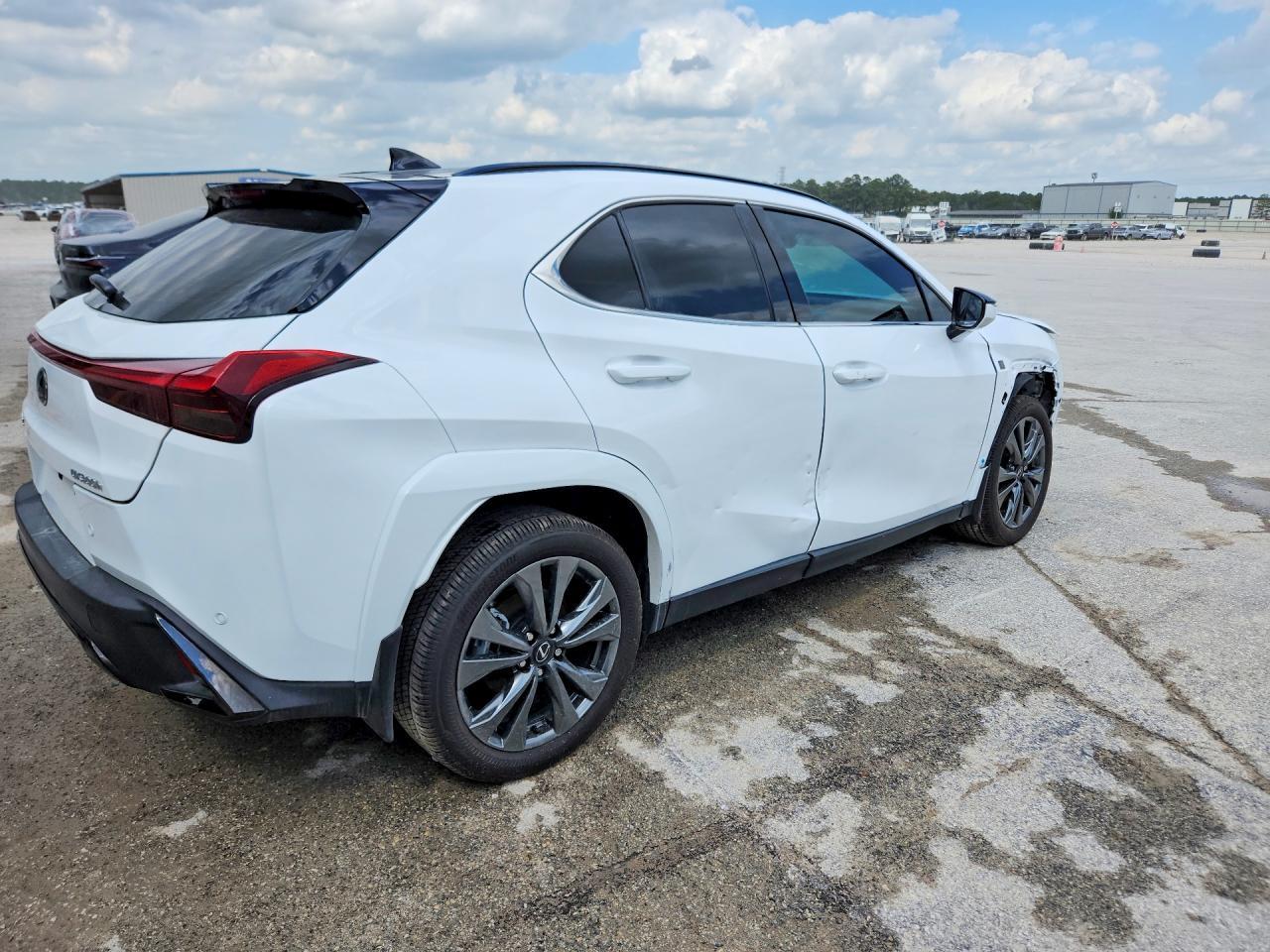 2025 Lexus Ux 300H Base - Фото 3