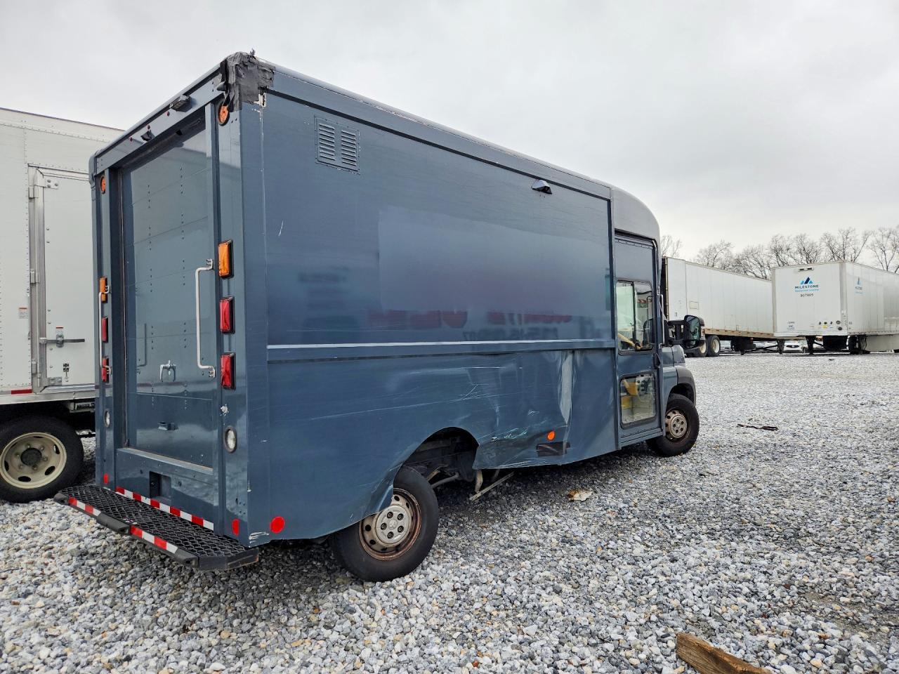 2022 Ram Promaster 3500 Delivery Truck - Image 3