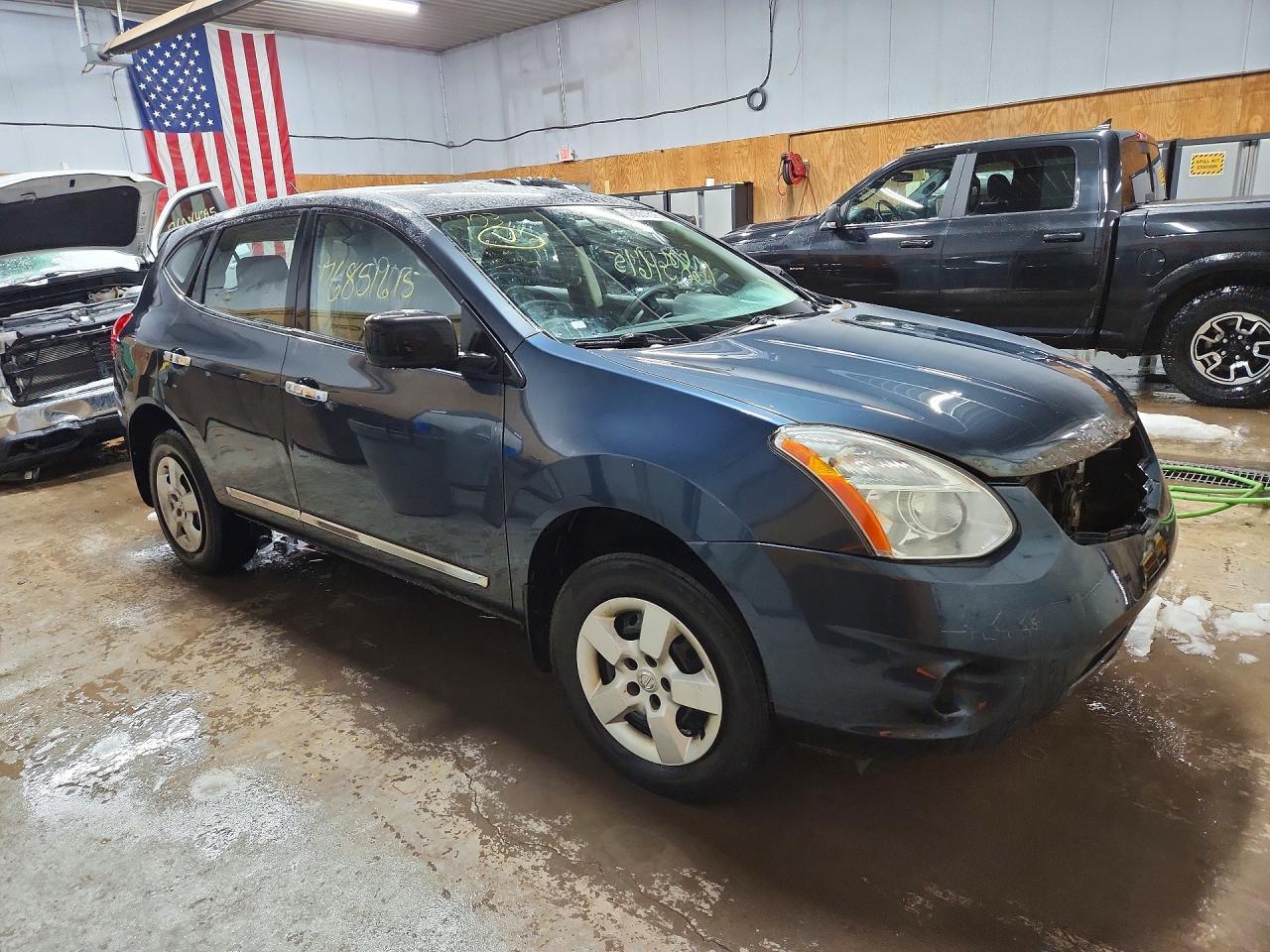 2014 Nissan Rogue Select S - Фото 4