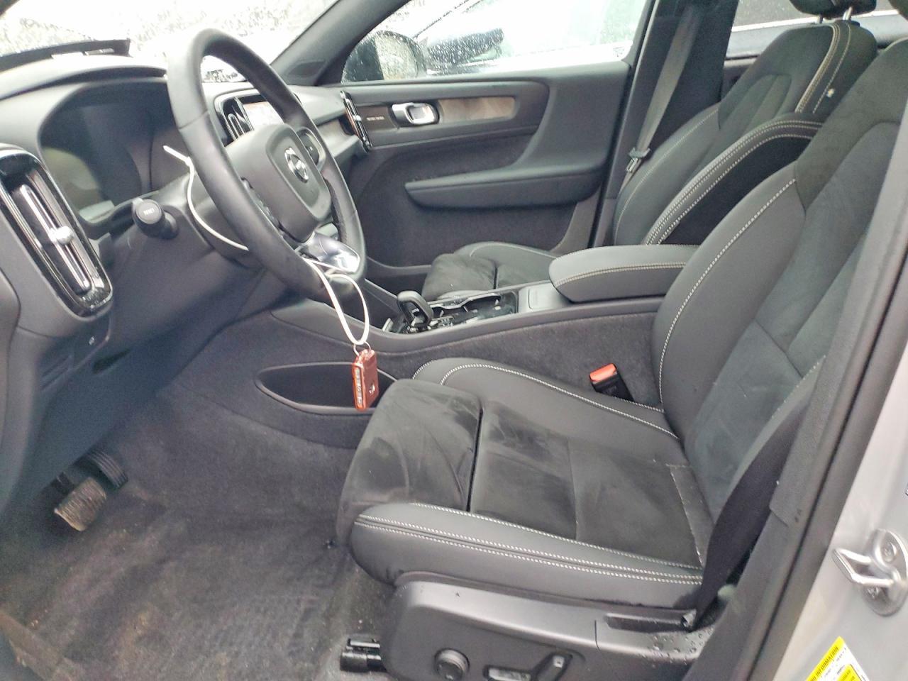 2024 Volvo C40 Recharge Ultimate - Image 7