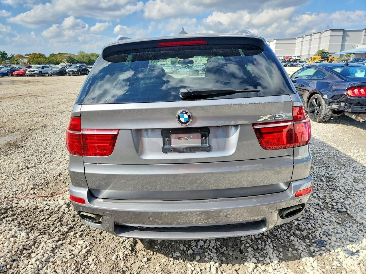 2012 BMW X5 xDrive50I - Фото 6