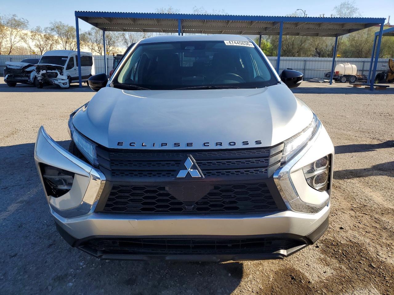 2025 Mitsubishi Eclipse Cross Le - Image 5