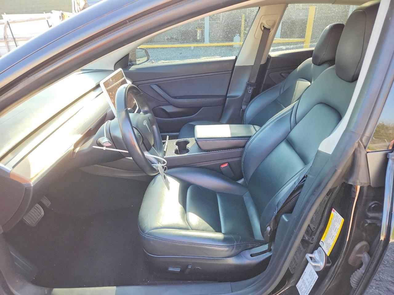 2019 Tesla Model 3 - Image 7