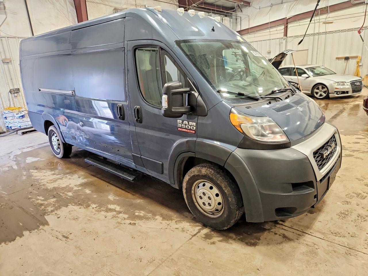 2020 Ram Promaster 3500 Delivery Van - Фото 4