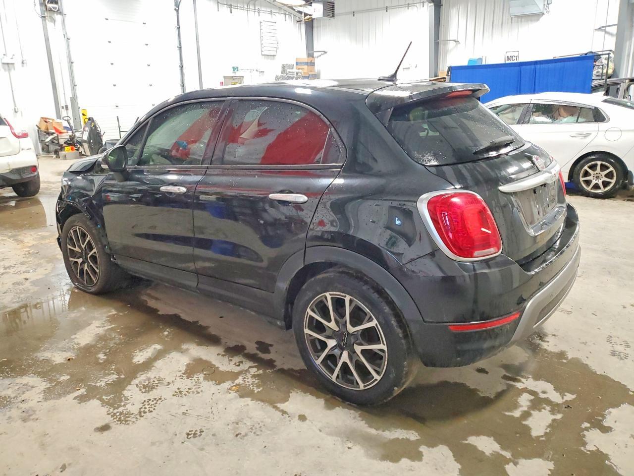 2016 Fiat 500X Trekking Plus - Image 2