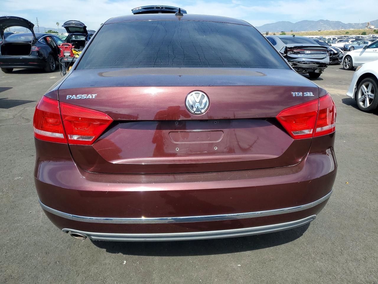2013 Volkswagen Passat Sel - Фото 7