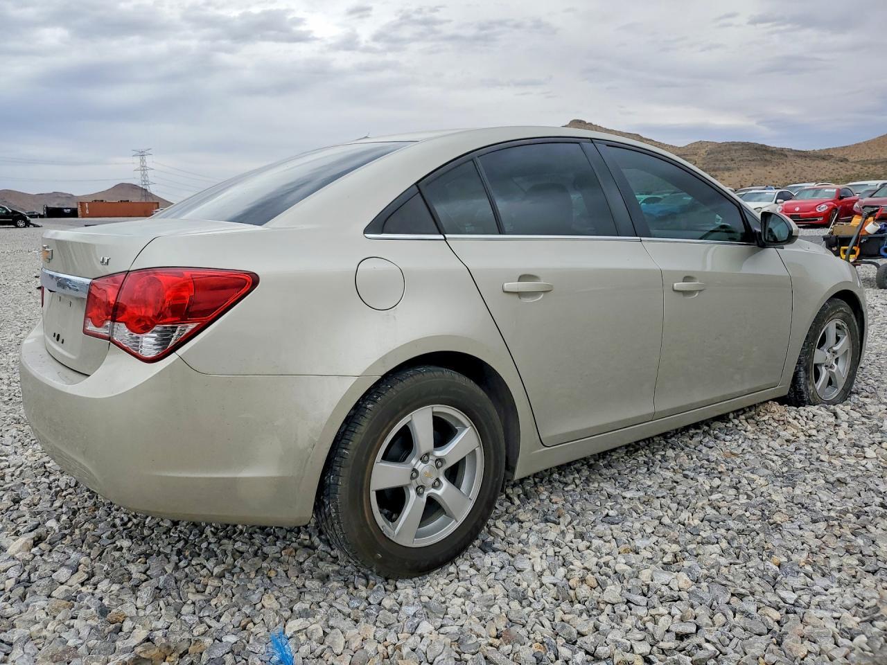 2014 Chevrolet Cruze Lt - Image 3