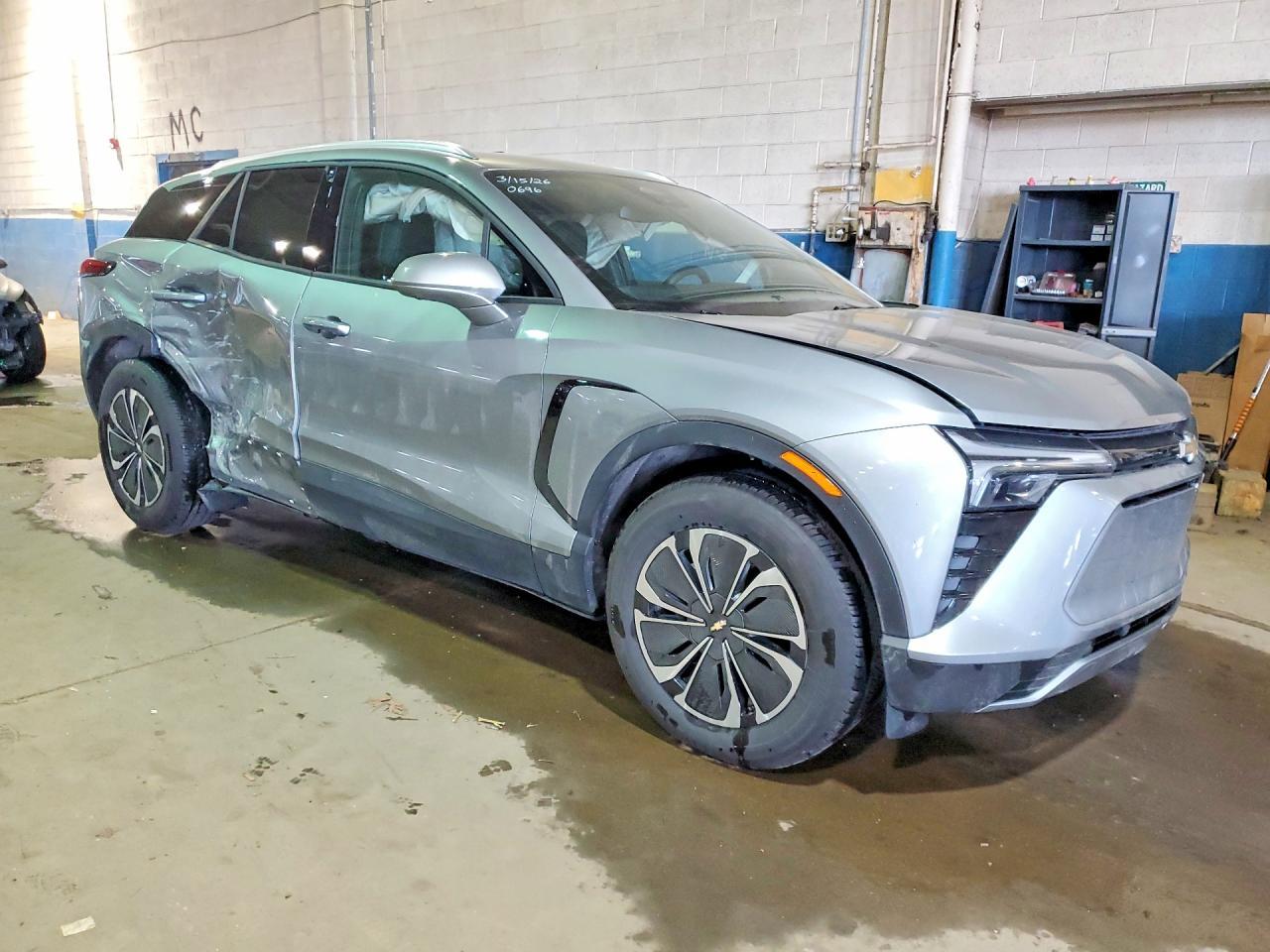 2025 Chevrolet Blazer Lt - Фото 4