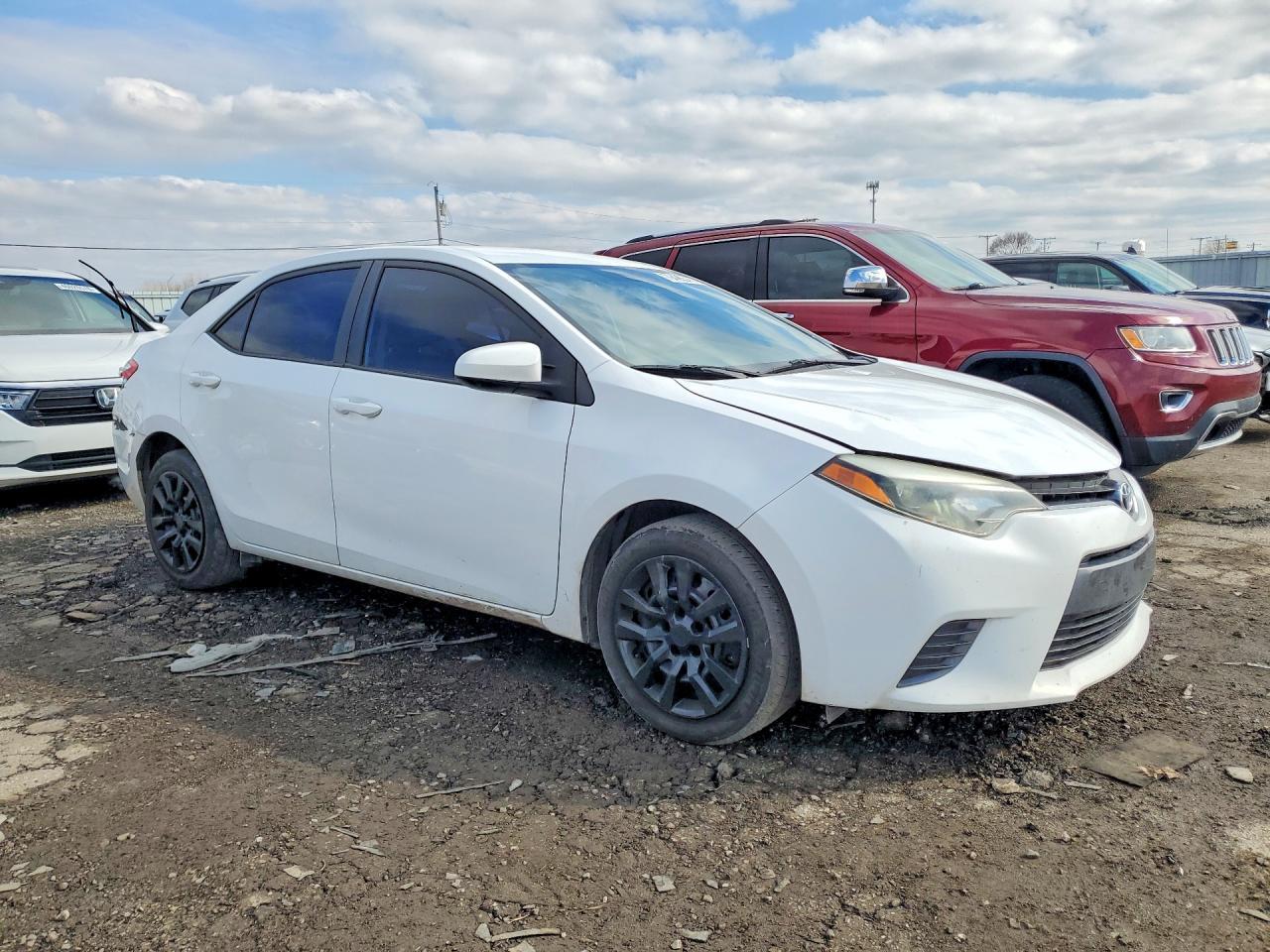 2015 Toyota Corolla Le - Фото 4
