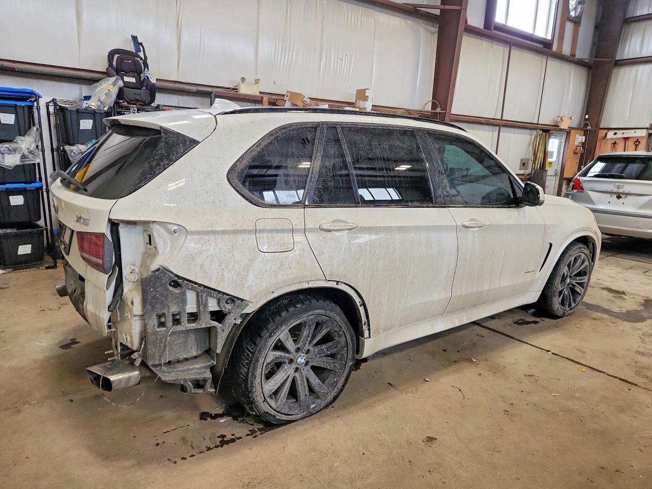 2016 BMW X5 xDrive50I - Image 3