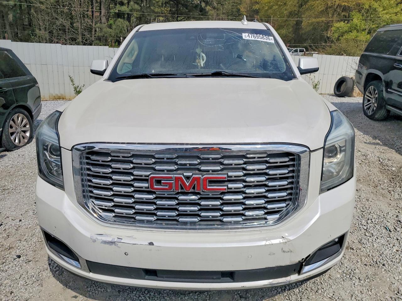 2020 GMC Yukon Denali - Фото 5