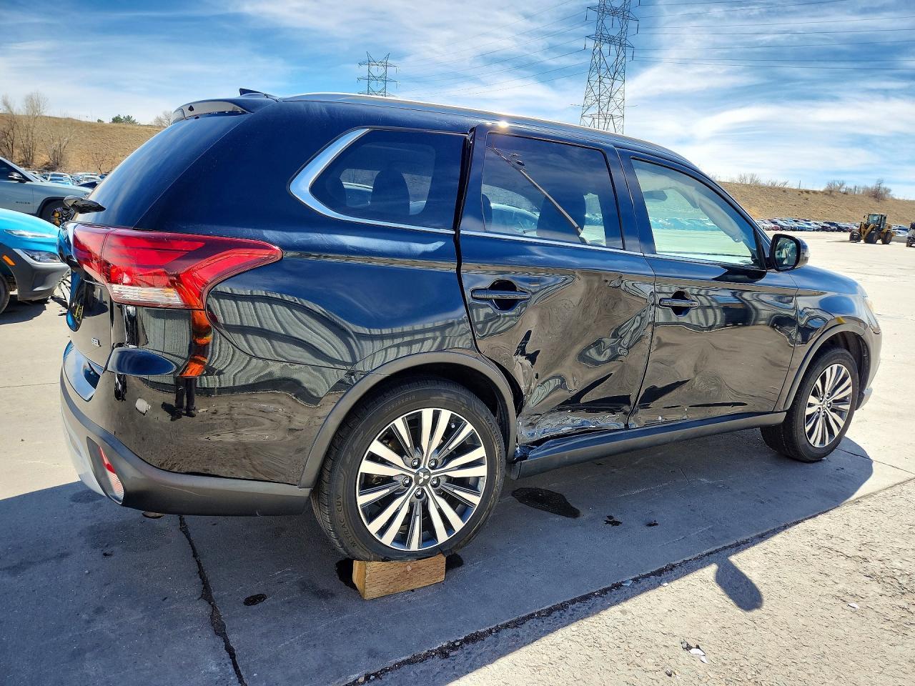 2020 Mitsubishi Outlander Se - Фото 3