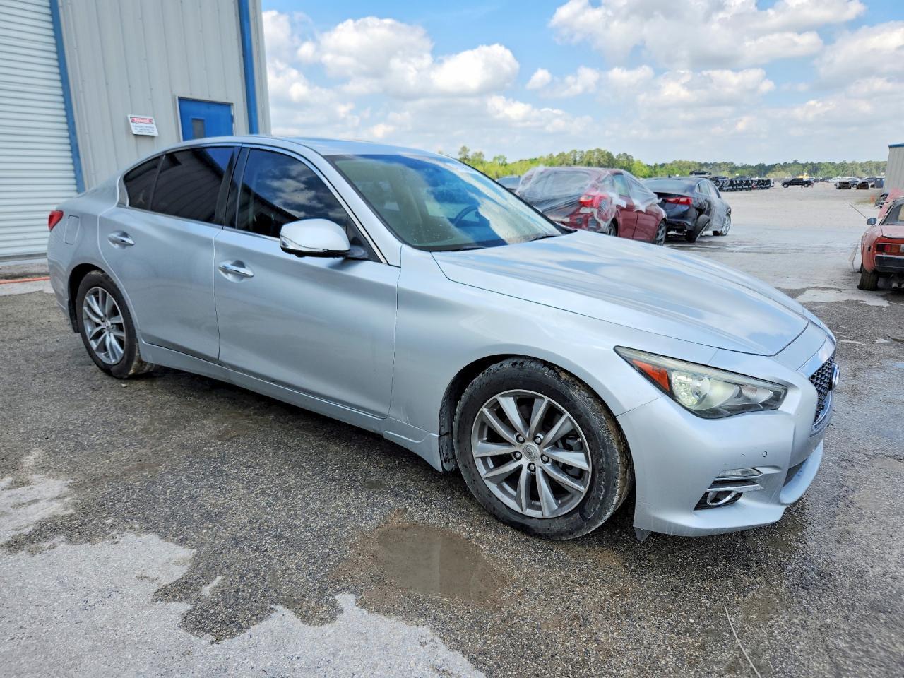 2016 Infiniti Q50 3.0T Premium - Image 4
