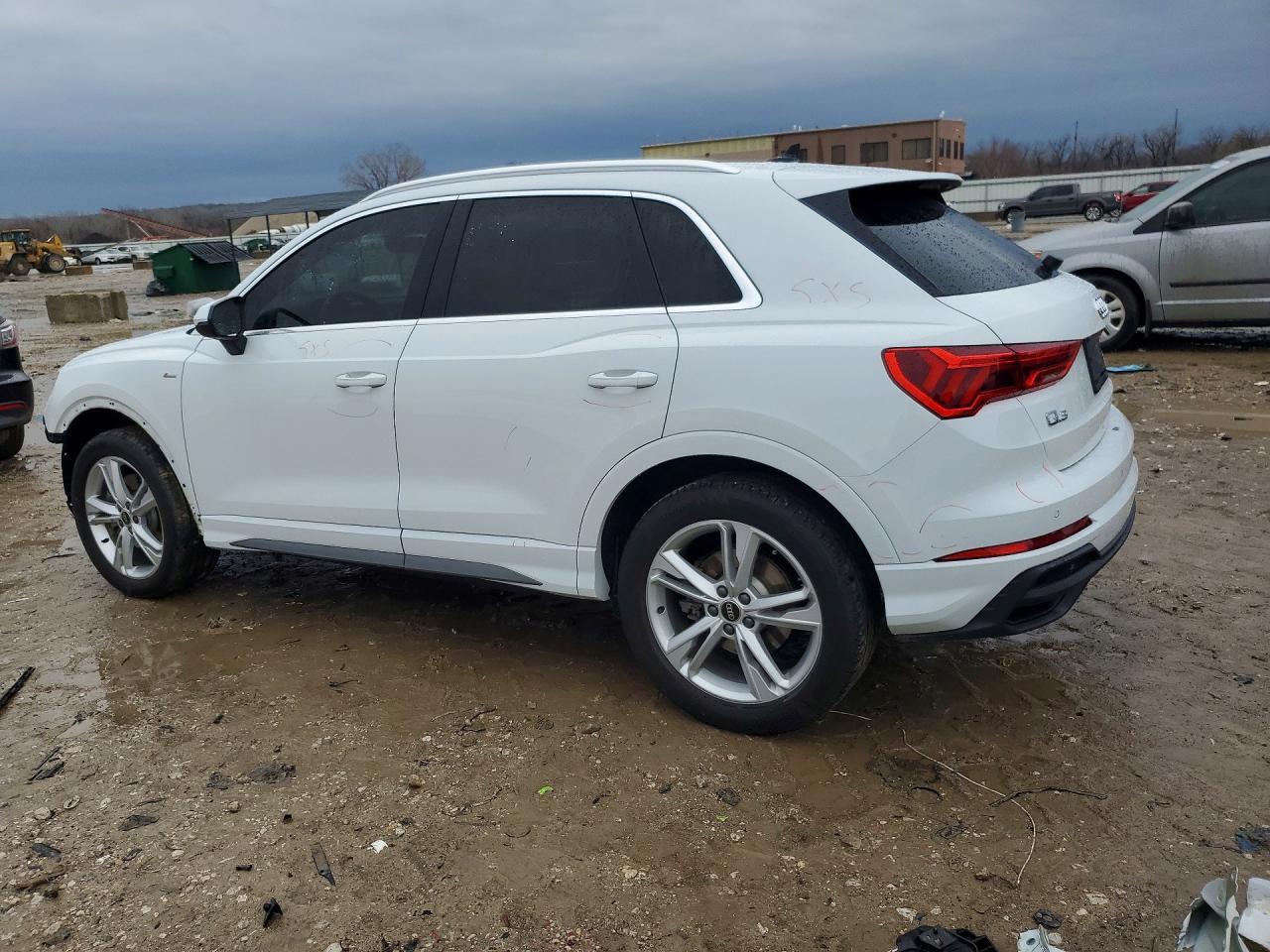 2023 Audi Q3 Premium S Line 45 - Фото 2