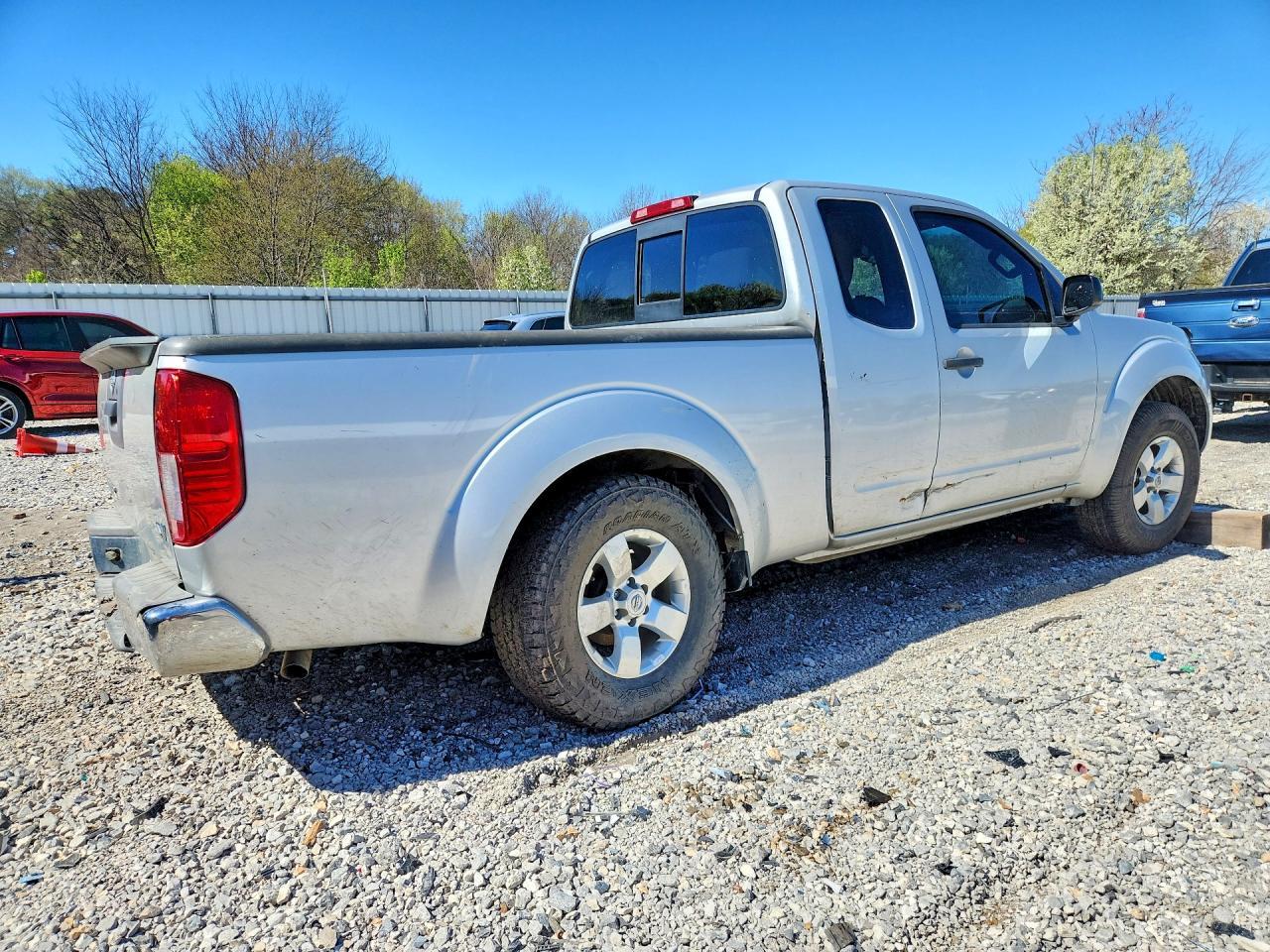 2013 Nissan Frontier S - Фото 3