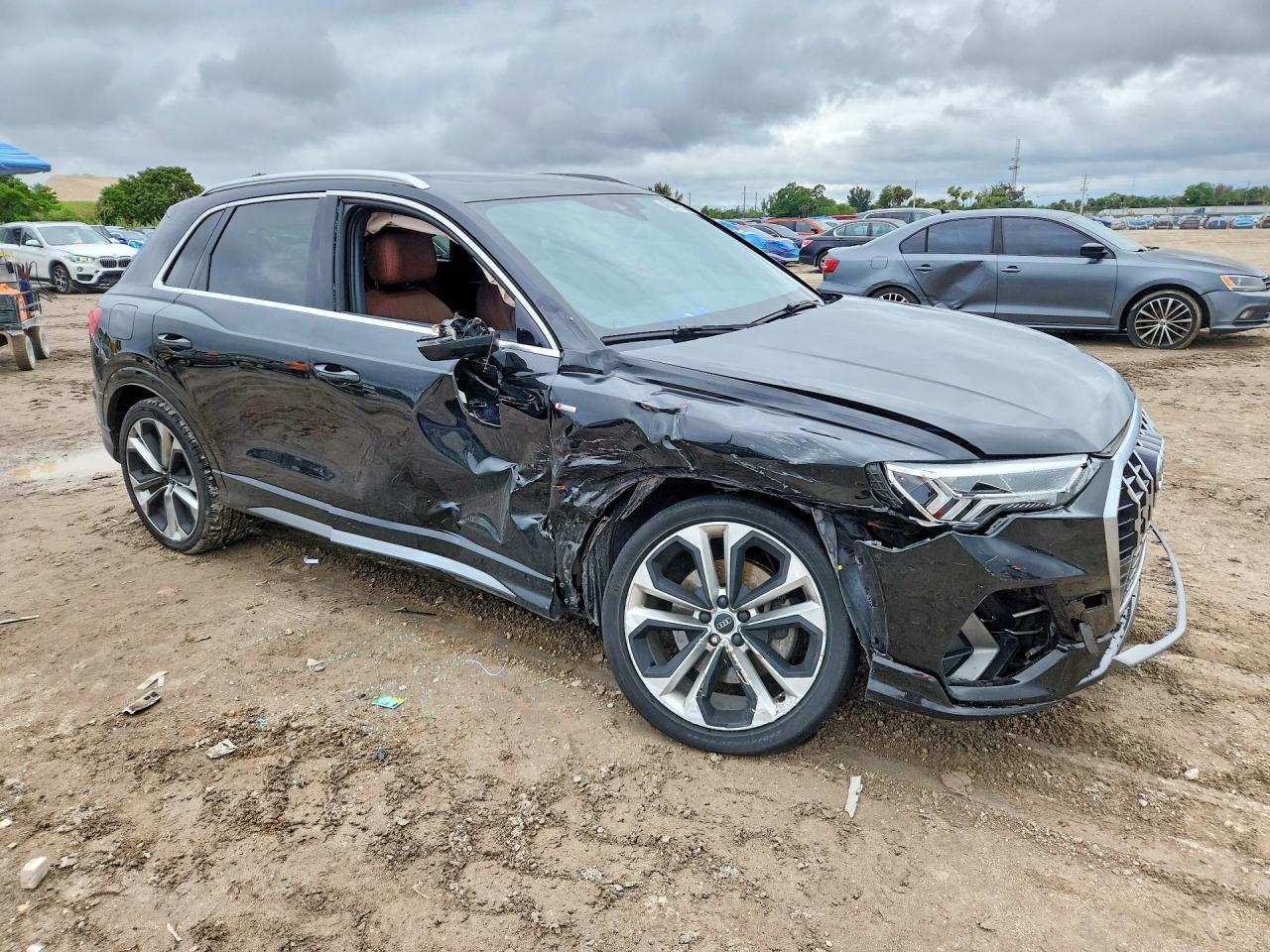 2020 Audi Q3 Premium Plus S-Line - Image 4