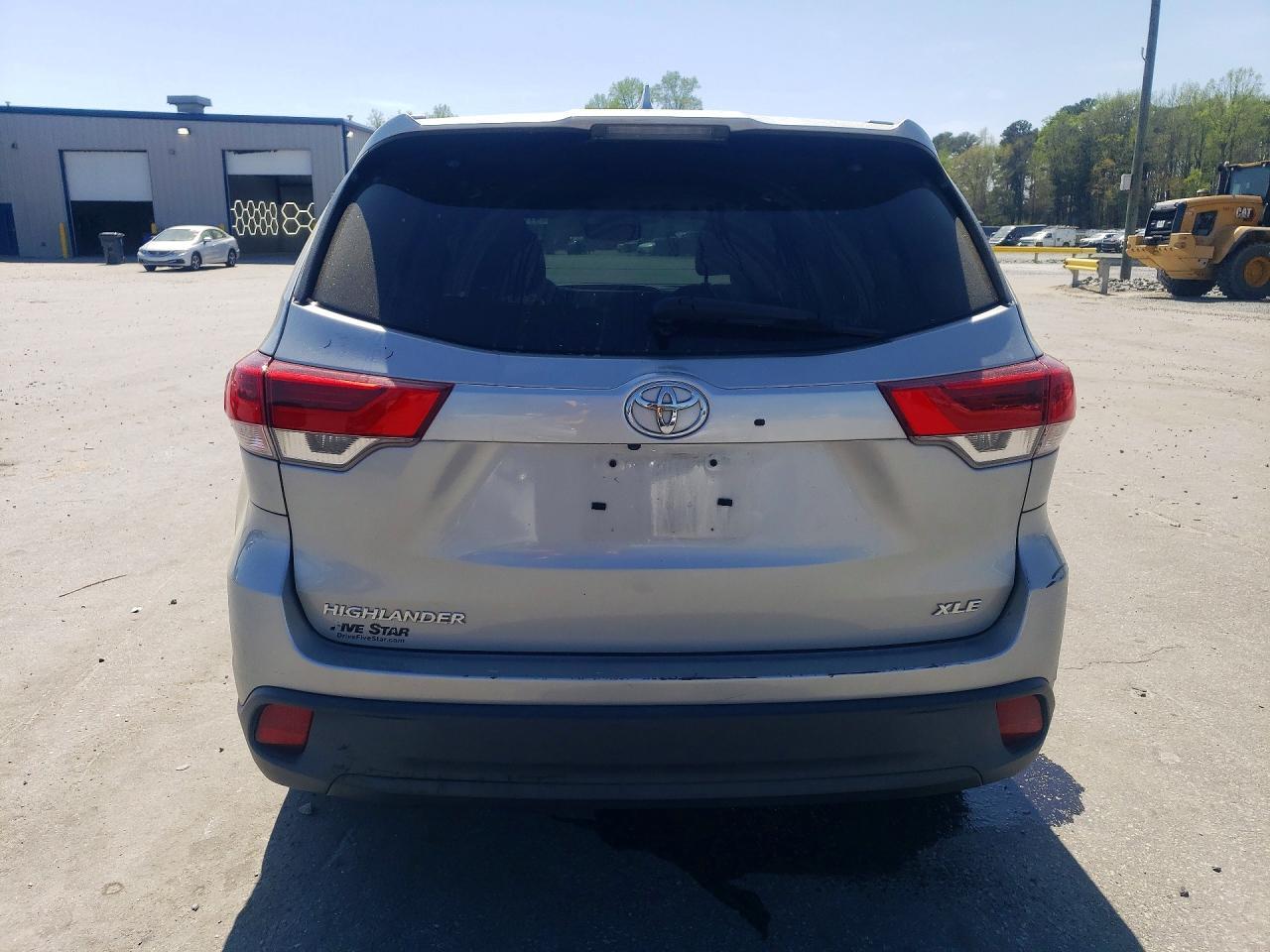 2019 Toyota Highlander Xle - Фото 6