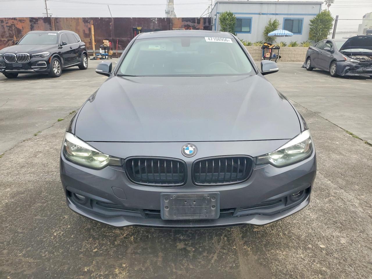 2017 BMW 320 - Фото 5