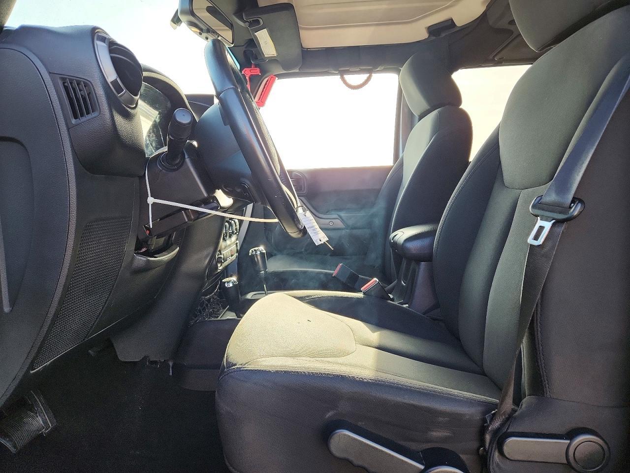 2016 Jeep Wrangler Unlimited Sport - Фото 7