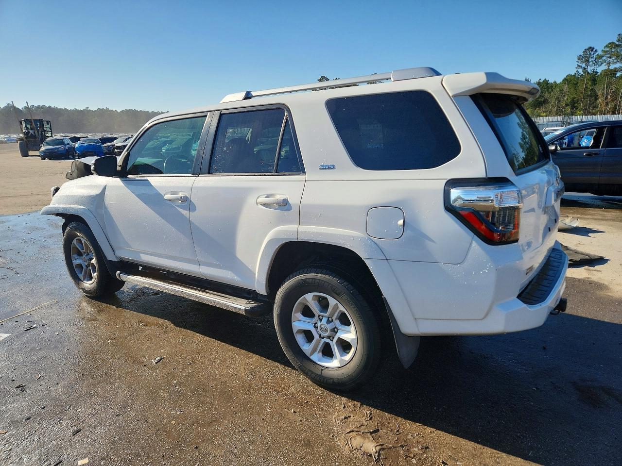 2017 Toyota 4Runner Sr5 Premium - Image 2