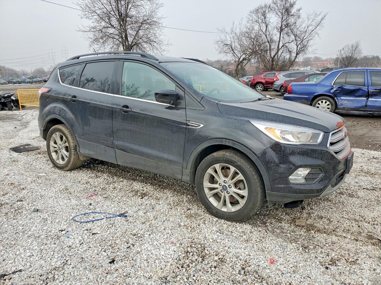 2018 Ford Escape Se - Фото 4