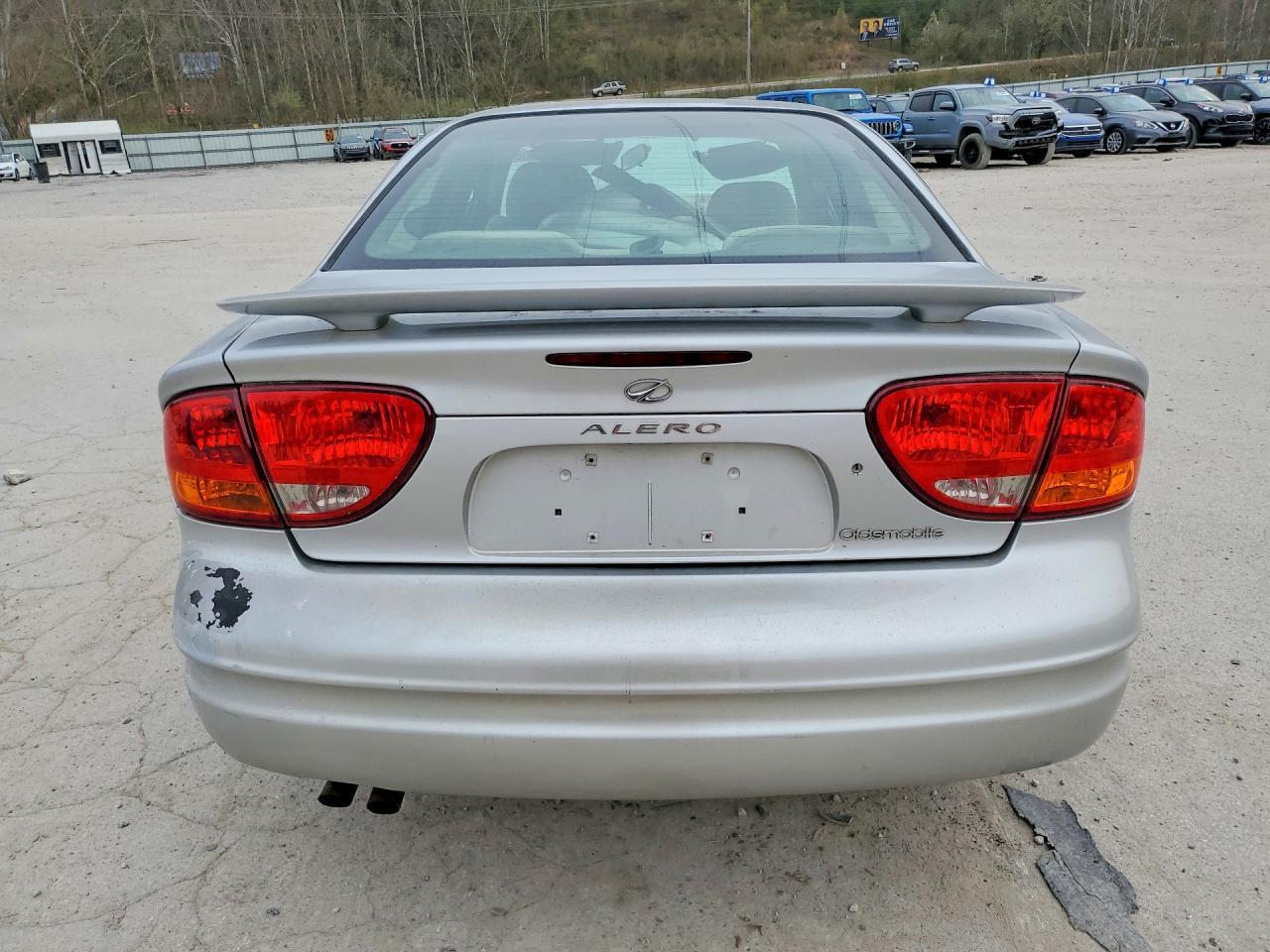 2004 Oldsmobile Alero Gl - Image 6