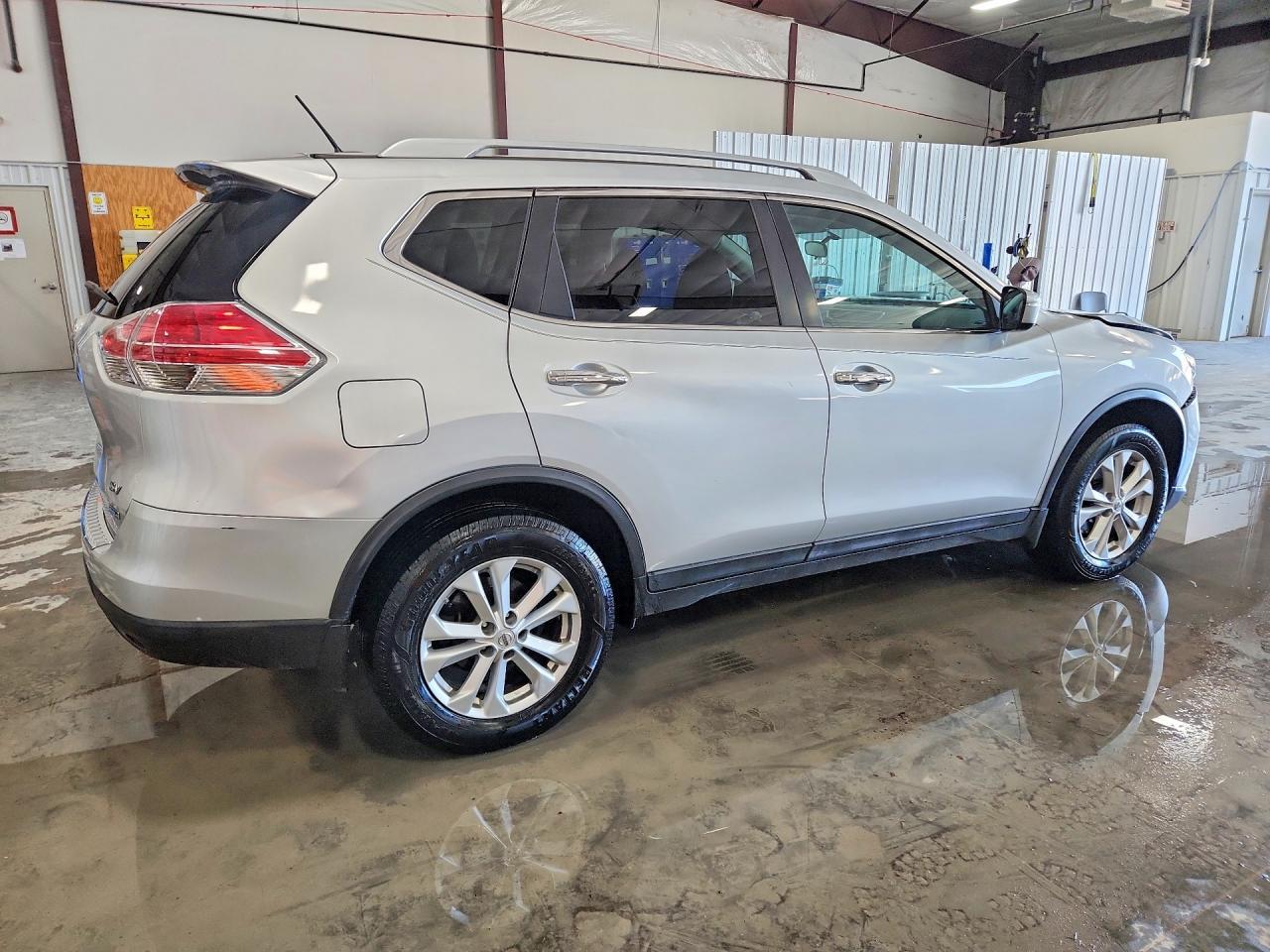 2014 Nissan Rogue Sv - Image 3