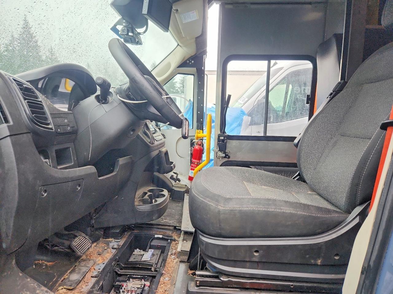 2022 Ram Promaster 3500 Delivery Truck - Image 7