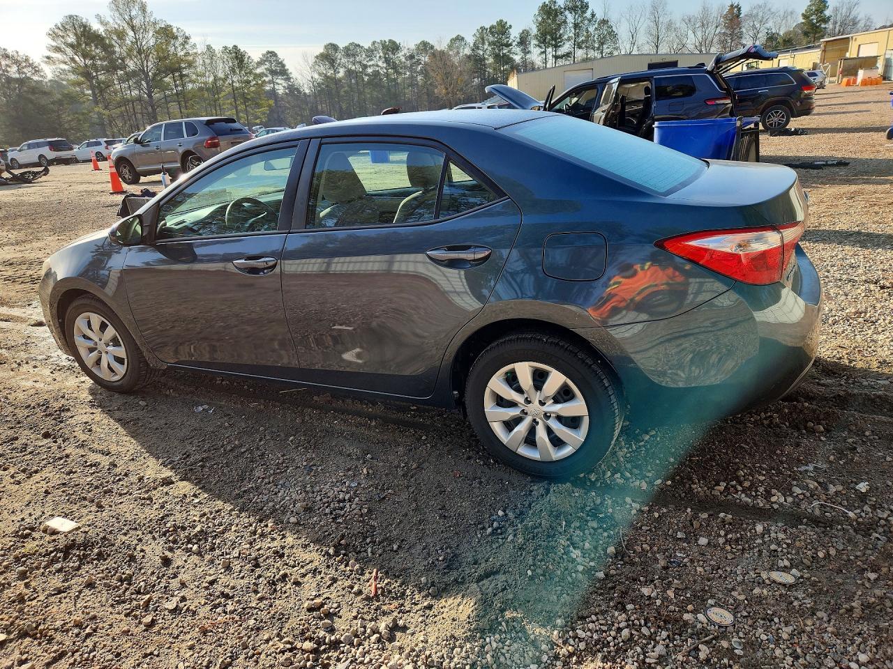 2016 Toyota Corolla Le - Фото 2