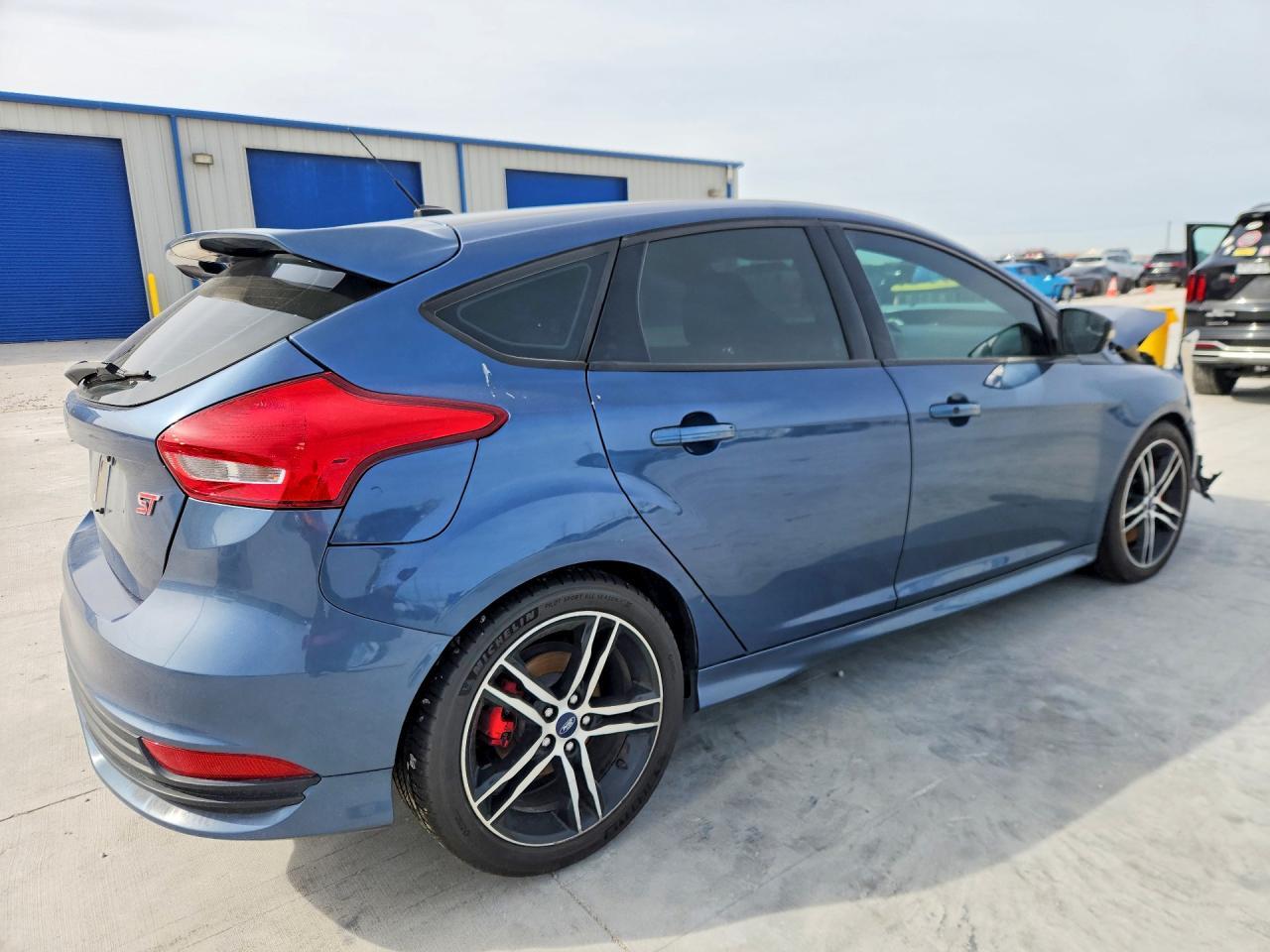 2018 Ford Focus St - Фото 3