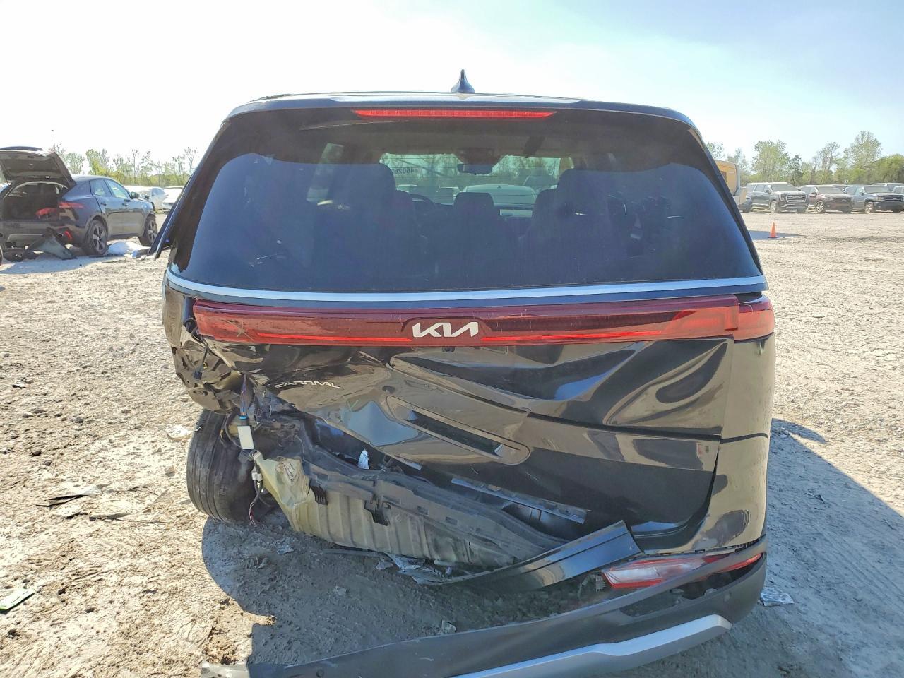 2024 Kia Carnival Lx - Фото 6