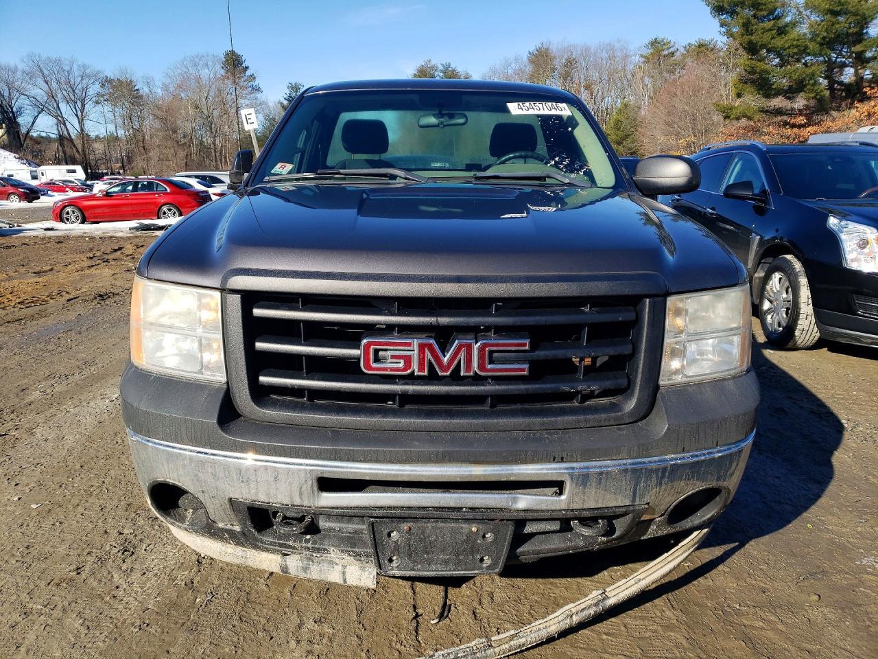 2010 GMC Sierra K1500 - Image 5