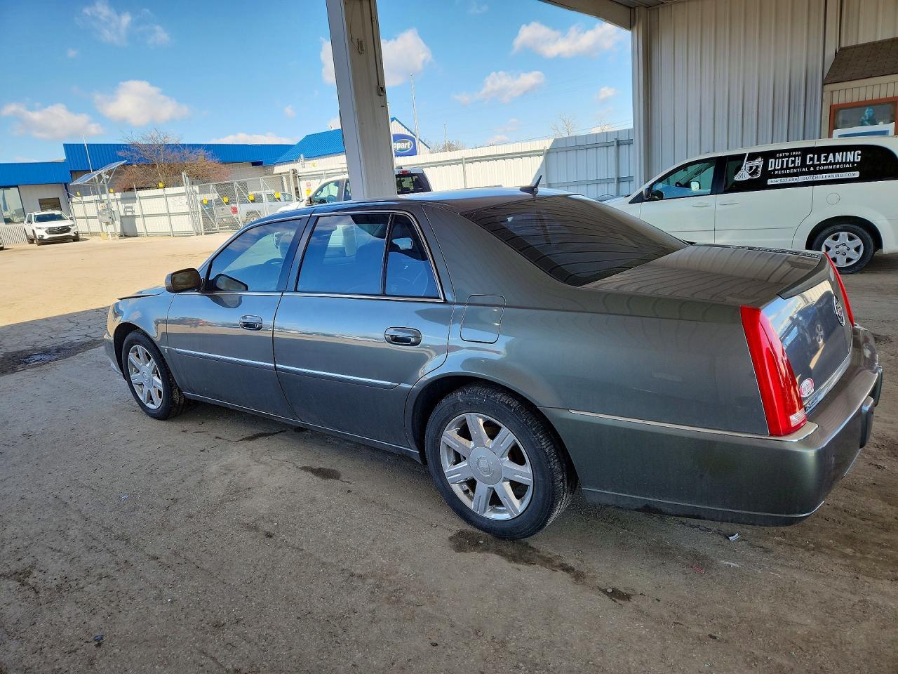 2007 Cadillac Dts - Фото 2