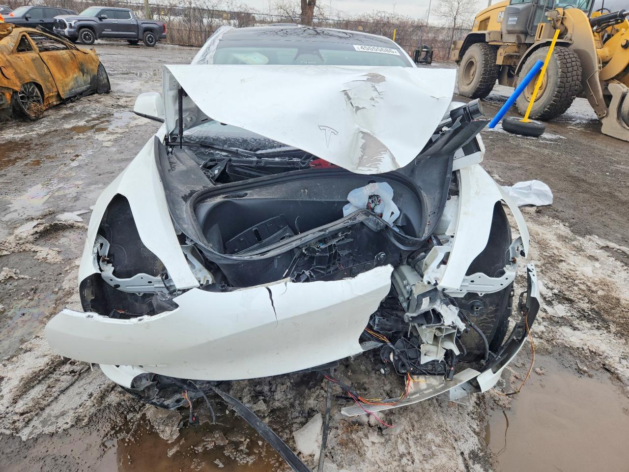 2022 Tesla Model 3 - Фото 5