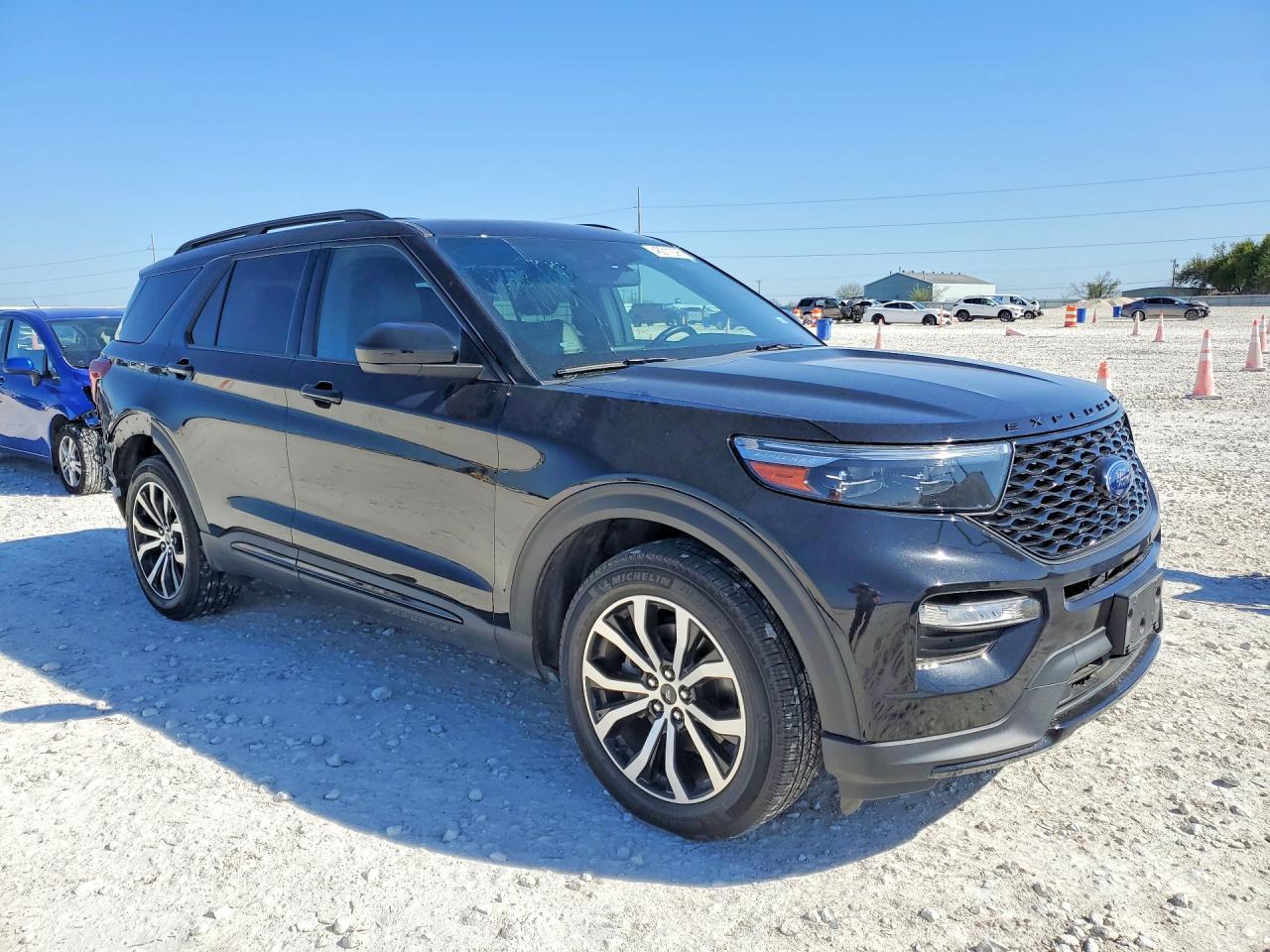 2023 Ford Explorer St - Image 4