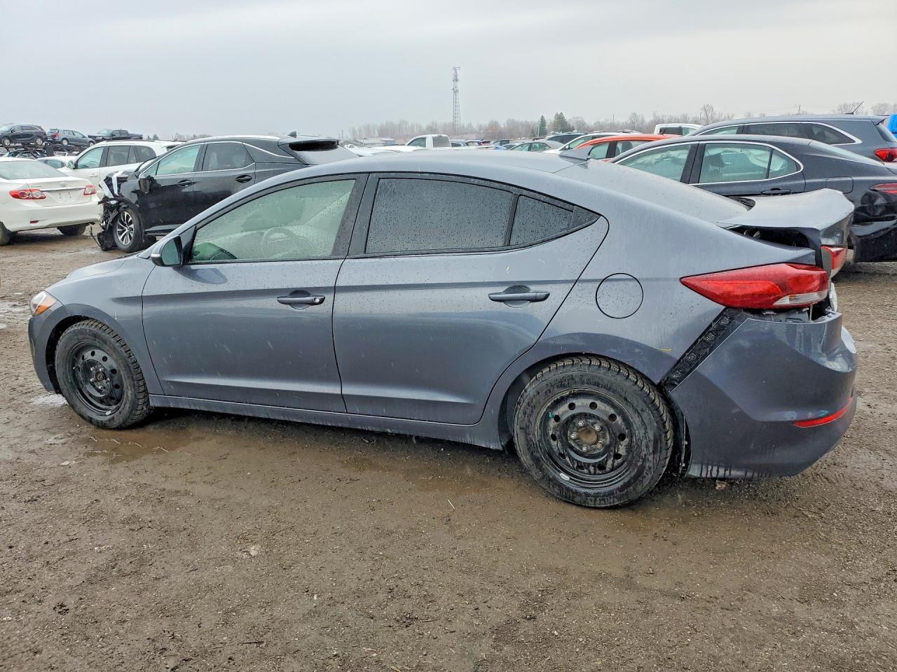 2017 Hyundai Elantra Gl 4Dr - Фото 2