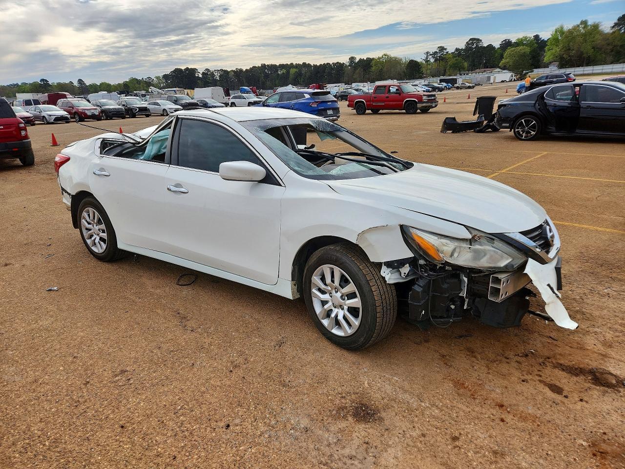 2017 Nissan Altima 2.5 S - Image 4